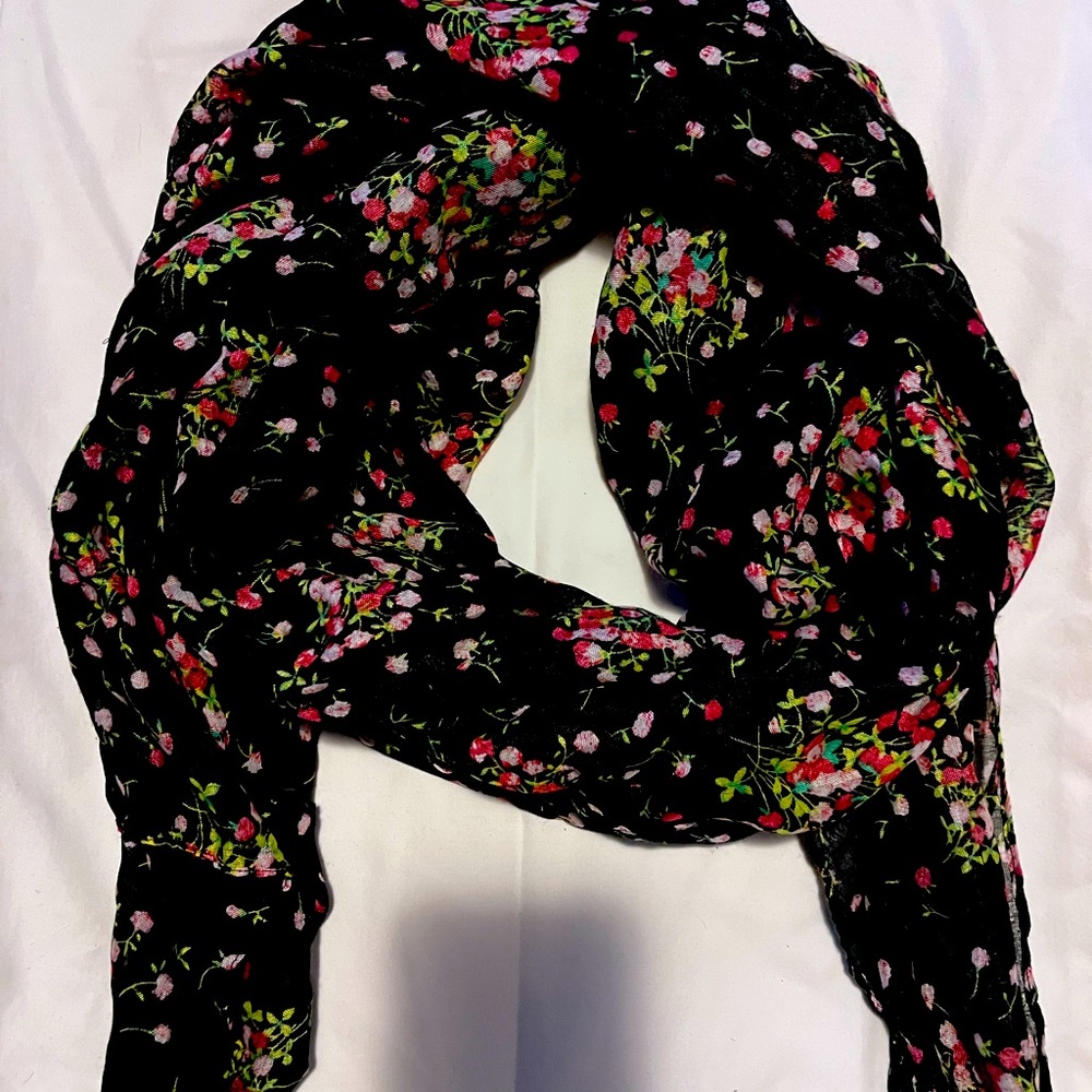 Black and floral pattern large scarf can be worn many ways